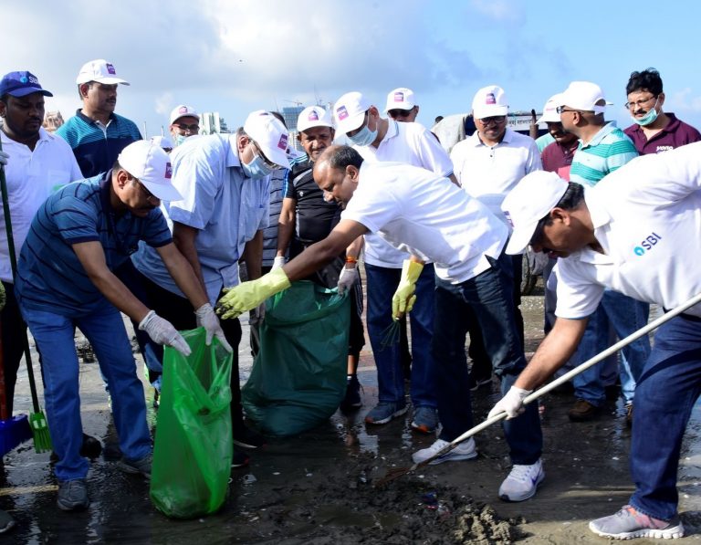 SBI Conducts Cleanliness Drive on the Occasion of Gandhi Jayanti
