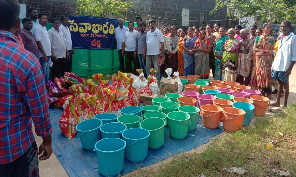 Gemini Edibles & Fats India Limited Donates Oil Packets to Flood