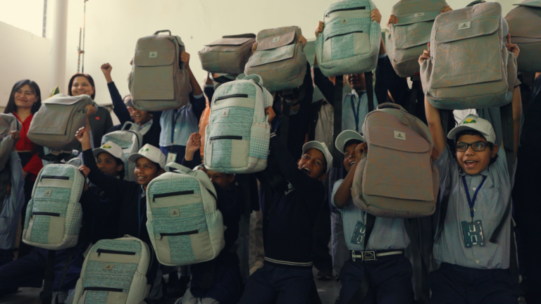 Emirates Brings Smiles to Children in India