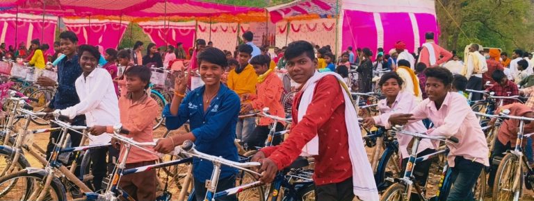 ‘Cycles of Hope’ in Sonbhadra: Avaada Foundation Empowers 150 Tribal Students